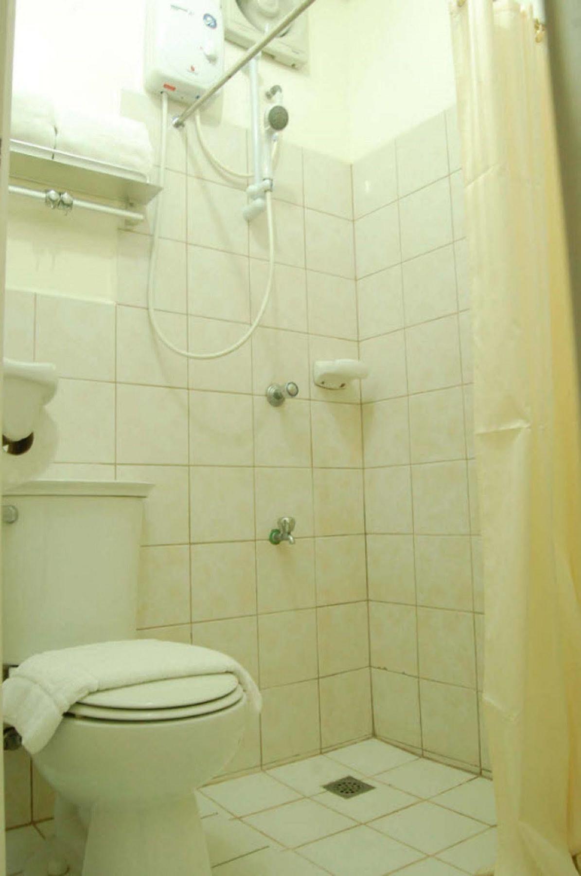 La Casarita Aparthotel Manila Ngoại thất bức ảnh